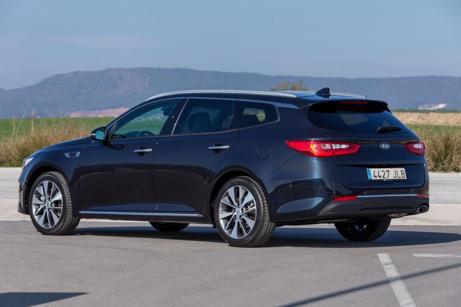  Kia Optima Sportswagon 2016 года  (фото 2 из 24)